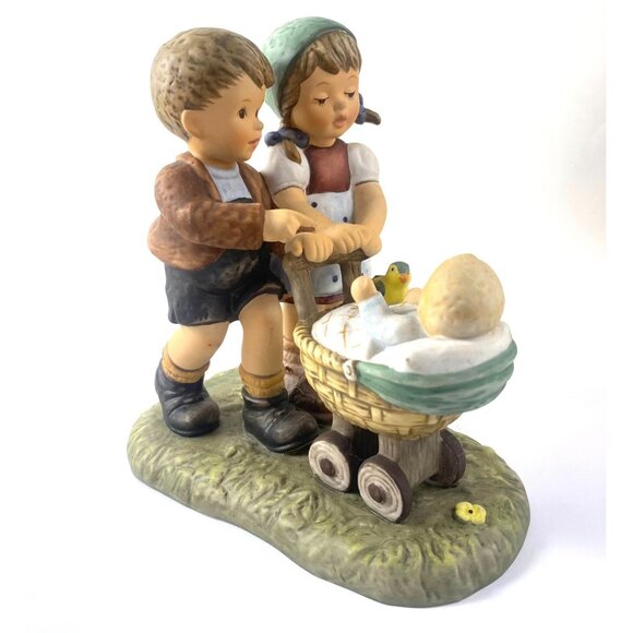 Hummel Goebel "Brother & Sister" Figurine #449 Stroll in the Park - Picture 2 of 7